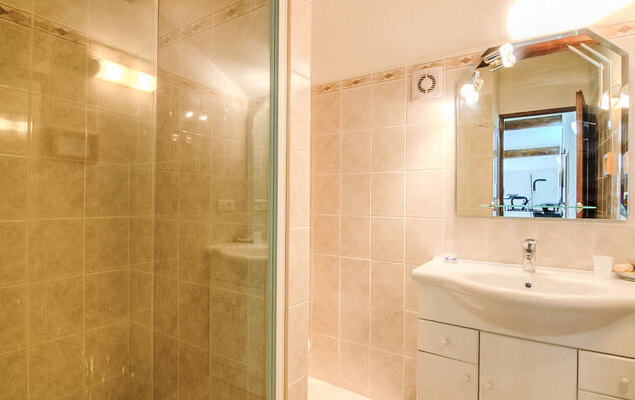 de la Roque - Photo 27