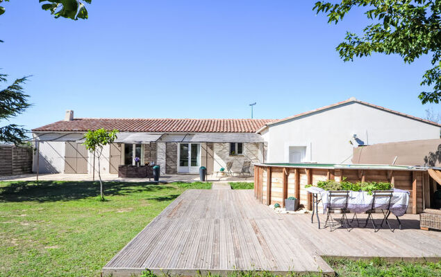 L' amandier - Photo 1